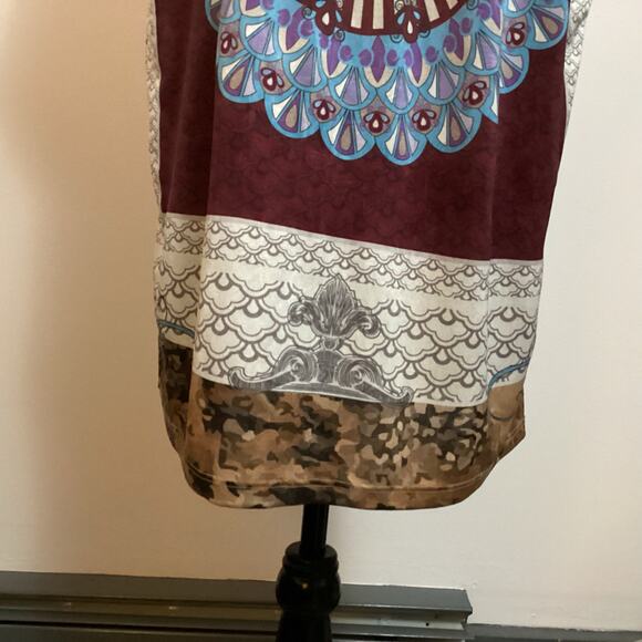 Isle Apparel Shift Dress Tunic Medallion Mandala Slinky Stretchy Made in Turkey - Picture 5 of 12